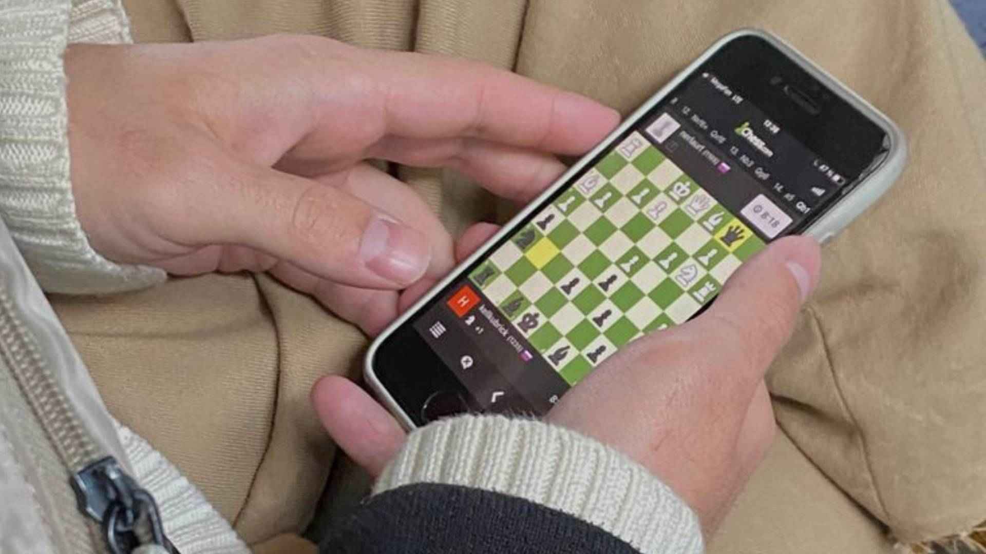 How Solitaire Can Become a Daily Mental Challenge